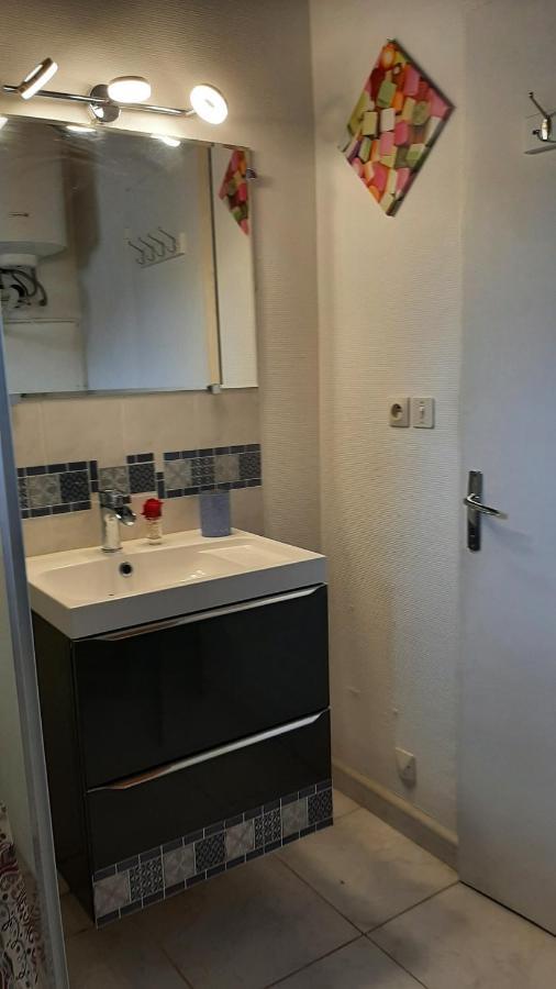 Charmant T2 Tout Confort Au Centre Du Village ! Florensac Dış mekan fotoğraf